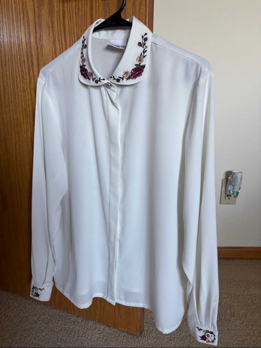 Koret Embroidered Collar Ivory Blouse